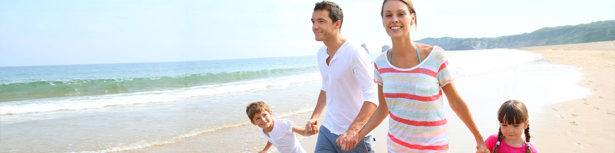seaside holiday family enjoying rental apartment