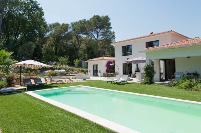 3 Bedroom Villa To Rent In Roquefort Les Pins Chemin Des Tourres